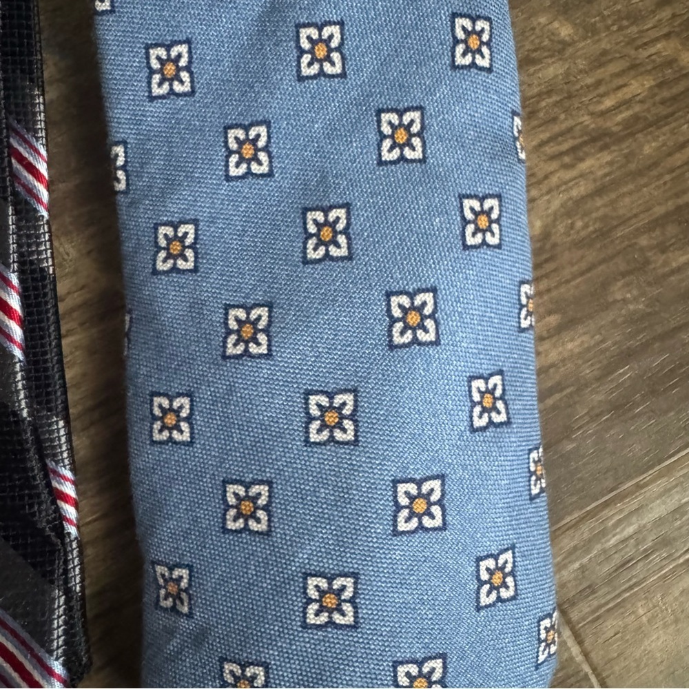 Elegant Blue and Black Patterned Ties for Men - Picture 5 of 7